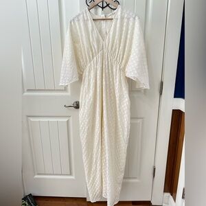 Beau & Ro Logan Cream Maxi Dress sz Med Texture Flutter Sleeve Vneck Ethereal